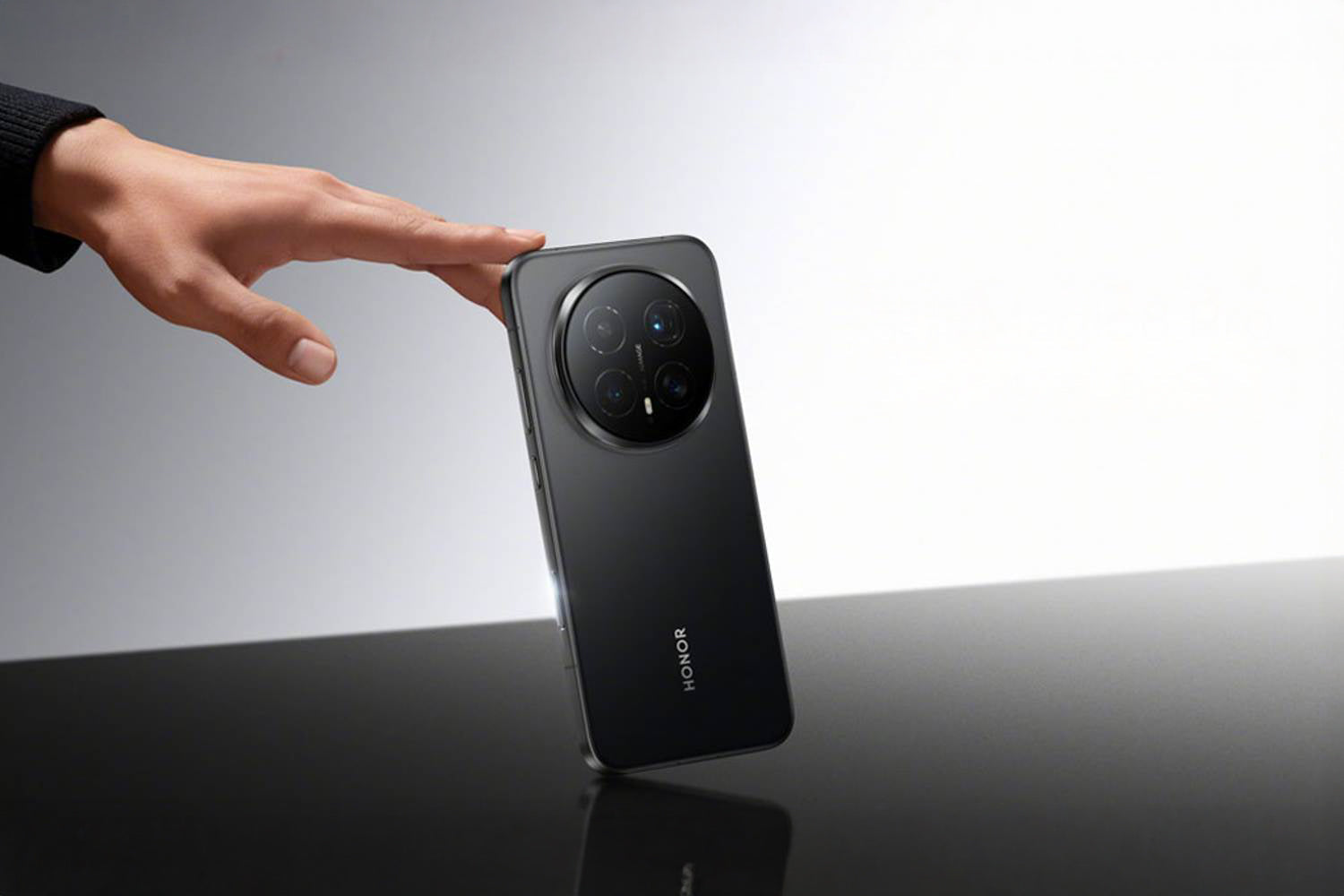 Smartfon HONOR Magic8 Pro.