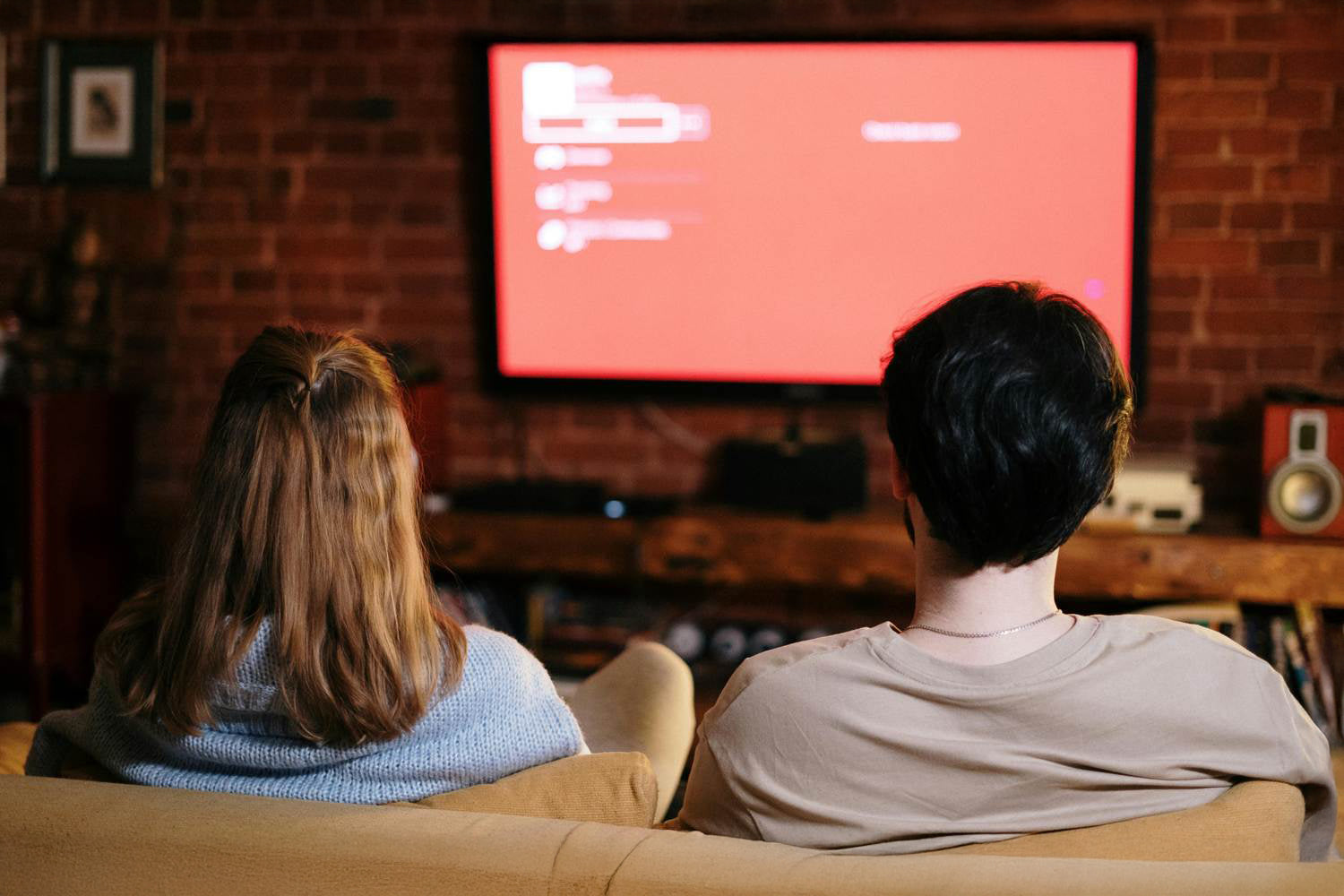 Ustawianie obrazu telewizora ze smartfonu