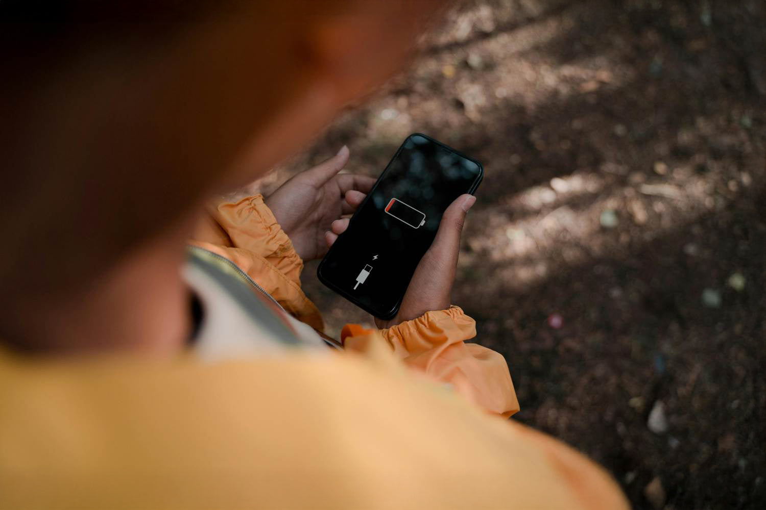 Rozładowany smartfon